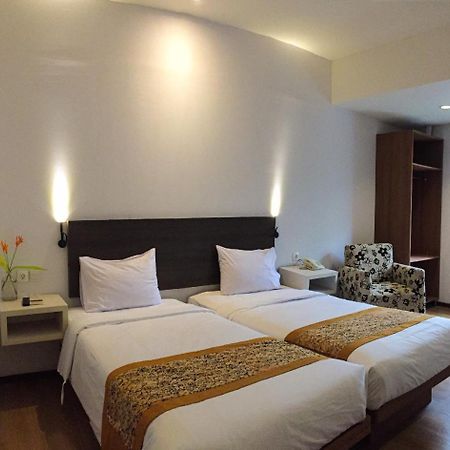 Sunwood Hotel Arianz Mataram Luaran gambar