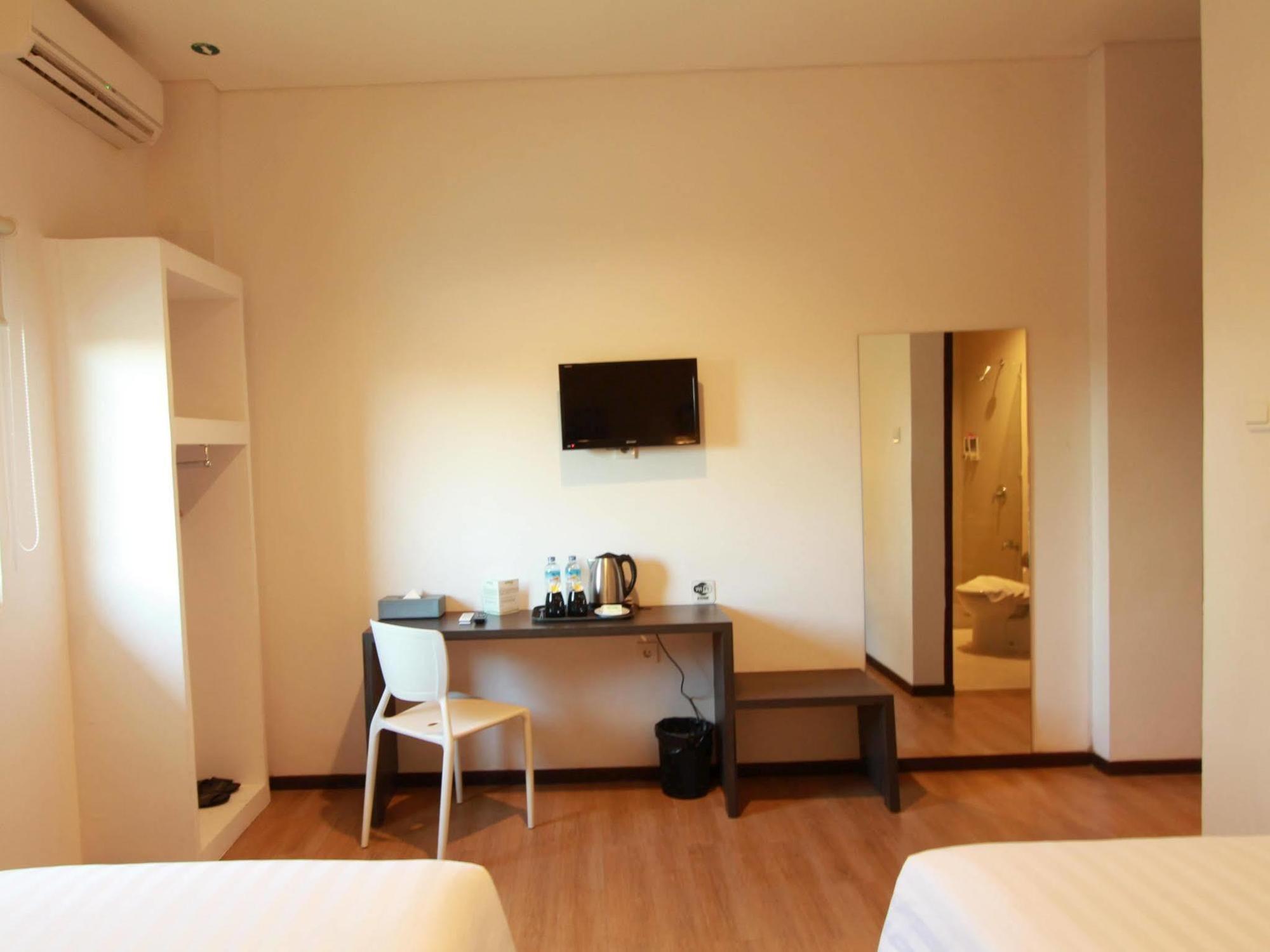 Sunwood Hotel Arianz Mataram Luaran gambar