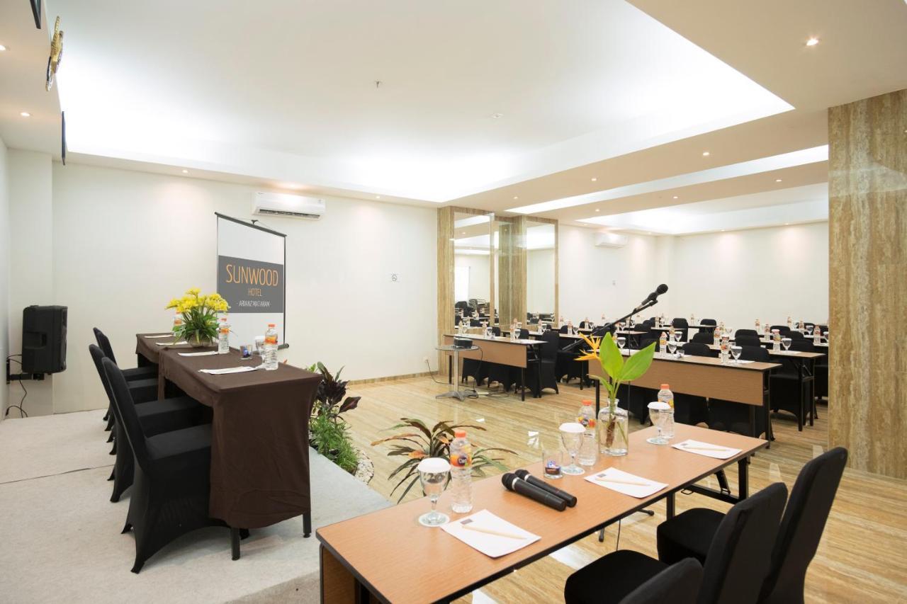 Sunwood Hotel Arianz Mataram Luaran gambar
