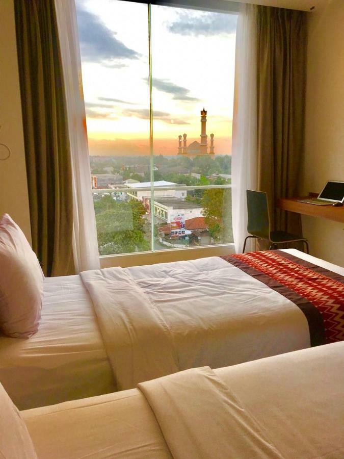 Sunwood Hotel Arianz Mataram Luaran gambar